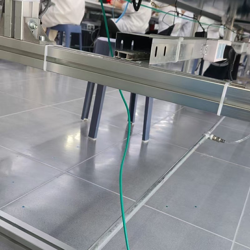 防静电PVC地板接地线安装