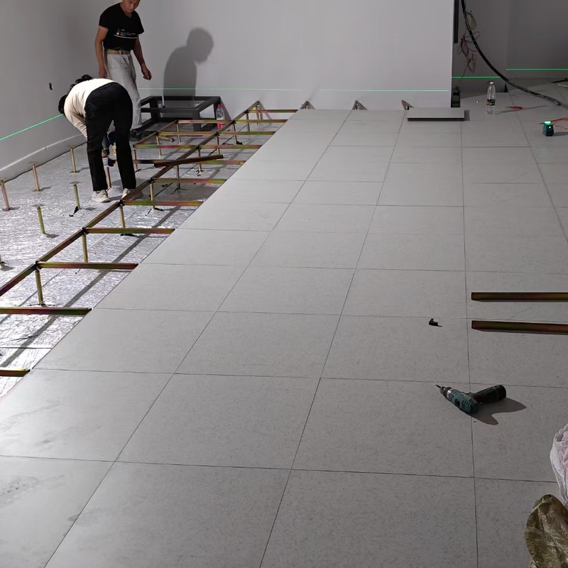 全钢防静电地板工程_机房防静电地板安装